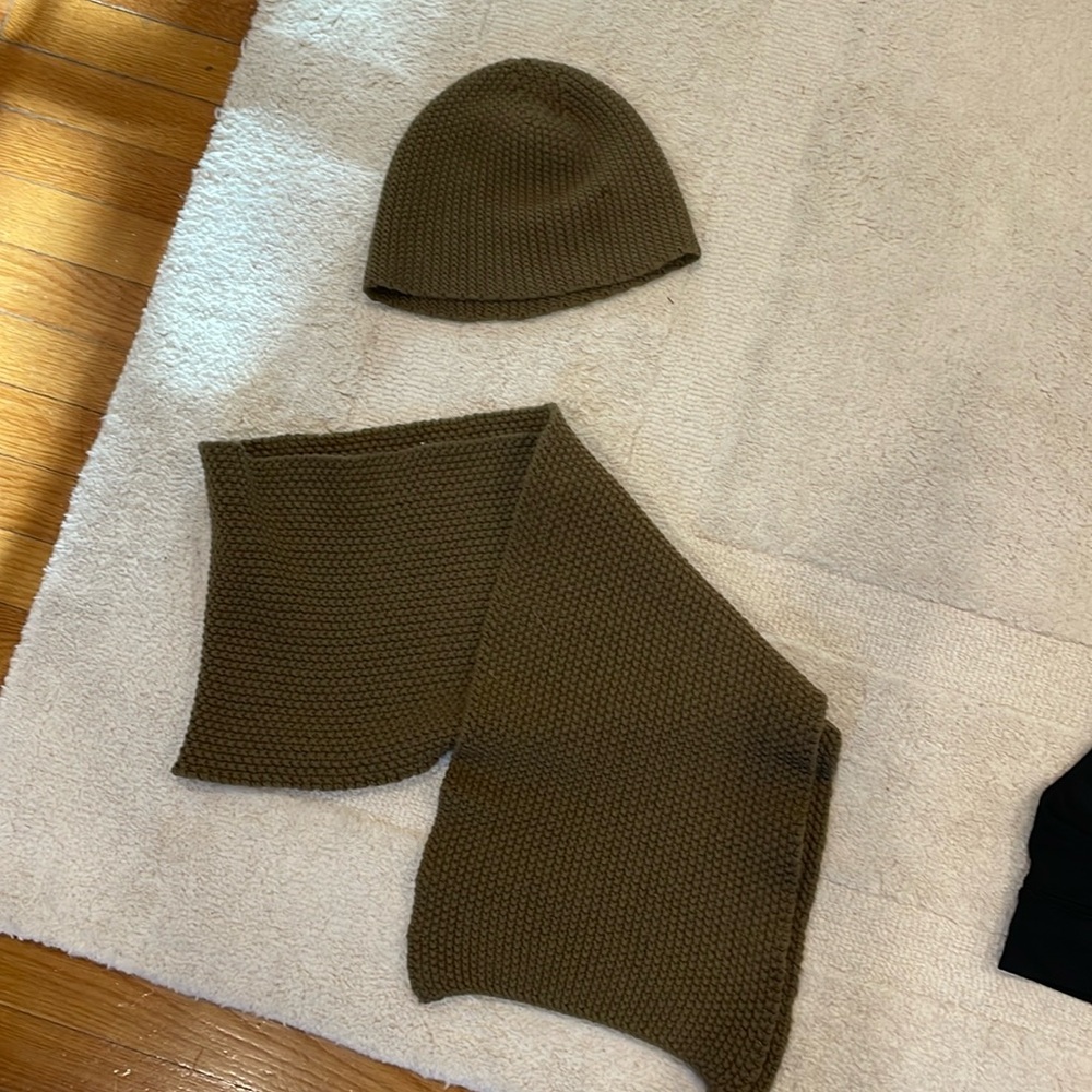 Scarf and Hat Set